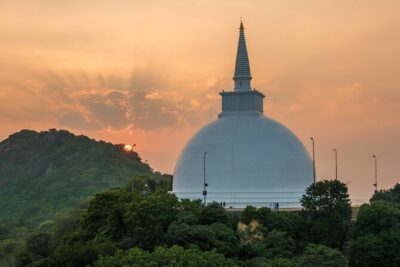 09 Days in Sri lanka - Major Attractions - Dambulla Cave Temple and Kandy: sacred places plus a real evening program