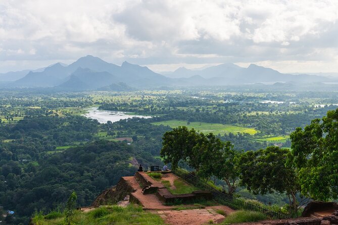 09 Days in Sri lanka - Major Attractions - Mirissa: two relaxed beach days that feel earned