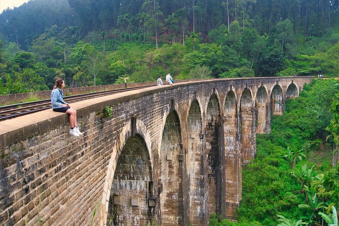 2 Day Tour of Yala & Ella with Hill Country Scenic Train Ride - All Inclusive - Getting to Ella and settling into a 3-star hotel night