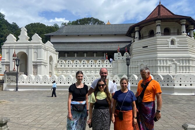 7 Day 6 Night Sri Lanka Culture and Beach Escape - Day 5 Mirissa Beach and Coconut Tree Hill for a Proper South Coast Reset
