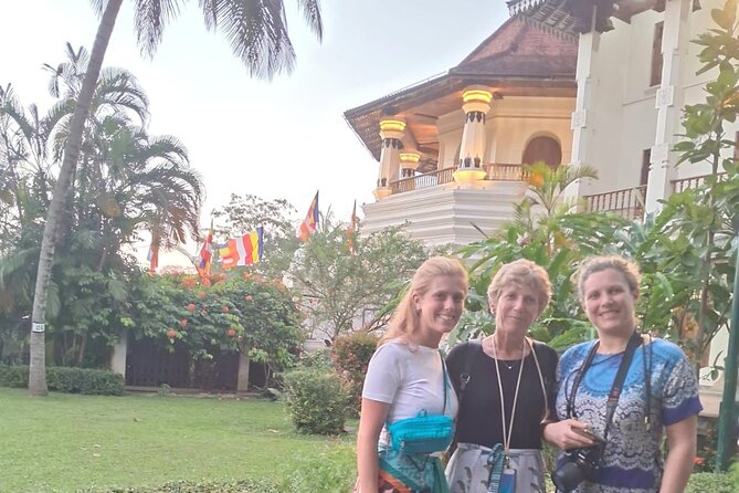 7 Day Colombo Galle Yala Ella Kandy, Sri Lanka Tour - Kandy’s Sacred Tooth Relic Plus an Evening Dance Show