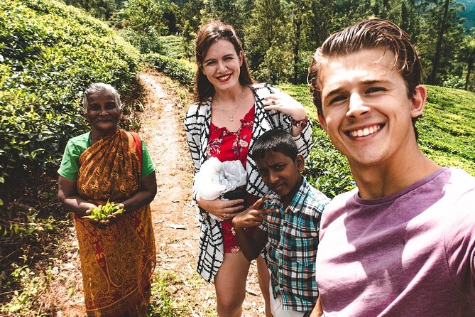7 Days Sri Lanka Tour package with Private Driver - Kandy in Two Acts: Sacred Temple Power and Scenic Views From Above the Lake