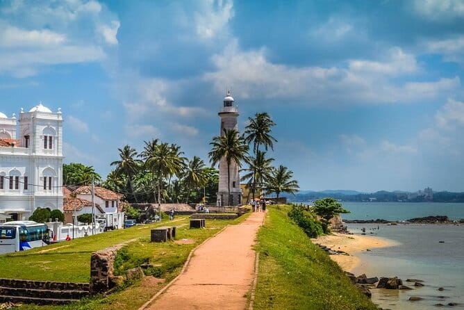 9 Days Guided Tour Through Sri Lanka - Private Chauffeur and 3-Star Comfort From Negombo to Galle