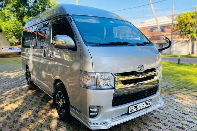 Airport Taxi Transfers from Colombo Airport to Sigiriya - Special requests, luggage limits, and one communication reality