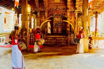 All Inclusive Kandy Private Day Tour From Colombo and Negombo - Your private guide (and driver) makes the difference