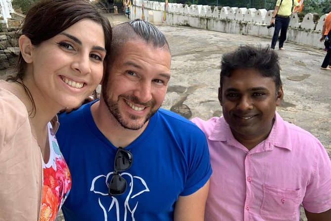 All inclusive Private day trip Sigiriya and Dambulla caves with more - The Lunch Reality: What’s Included and What Isn’t