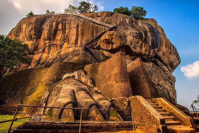 All-inclusive Sigiriya, Dambulla and Wildlife Safari from Colombo - Hurulu Eco Park safari: what you’re actually chasing