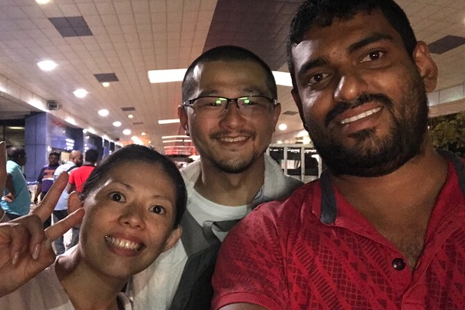 Bandaranayake International Airport (CMB) to Any Hotel in Negombo Drop Off - Driver Style That Makes the Difference: Professional, Punctual, and Helpful