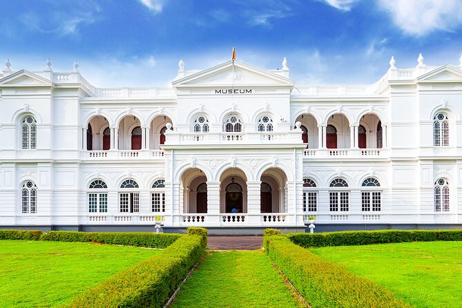 Colombo City Tour - Independence Square and Independence Memorial Hall: one place, one date, clear meaning