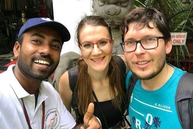 Colombo City Tour by Car – Private & All-Inclusive - Pettah Market, the Red Mosque, and Kayman’s Gate Bell Tower