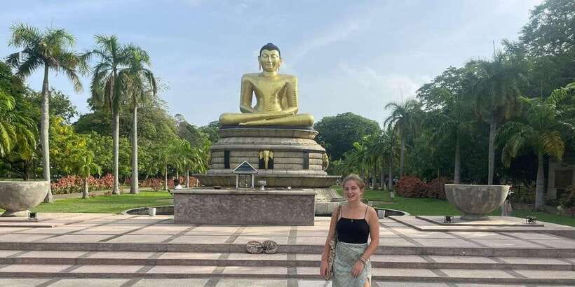 Colombo: City Tour by Tuk Tuk with Srilanka Traditional Food - Red Mosque (Jami-UI-Alfar) to Galle Face Green and Colombo Port