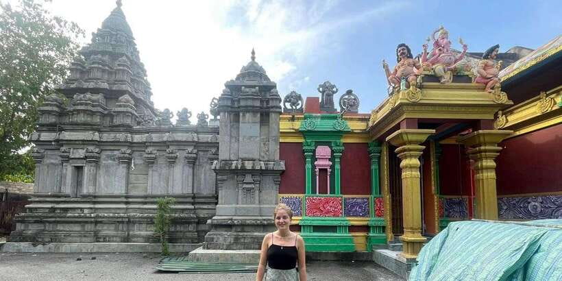 Colombo: City Tour by Tuk Tuk with Srilanka Traditional Food - Street Food, Rice & Curry Lunch, and Ceylon Tea Tasting