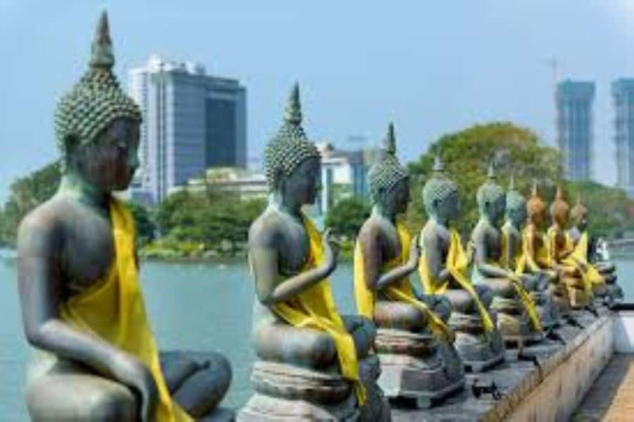 Colombo: Guided City Tour with Entry Tickets - Red Mosque (Jami Ul-Alfar) Plus Temples: A Stop-By-Stop Religious Tour
