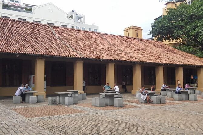 Colombo Half Day City Tour - Pickup, air-conditioned comfort, and smart flexibility