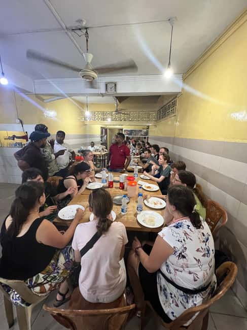 Colombo: Local Food Tour & Sightseeing by Tuk-Tuk with Meals - Key points at a glance