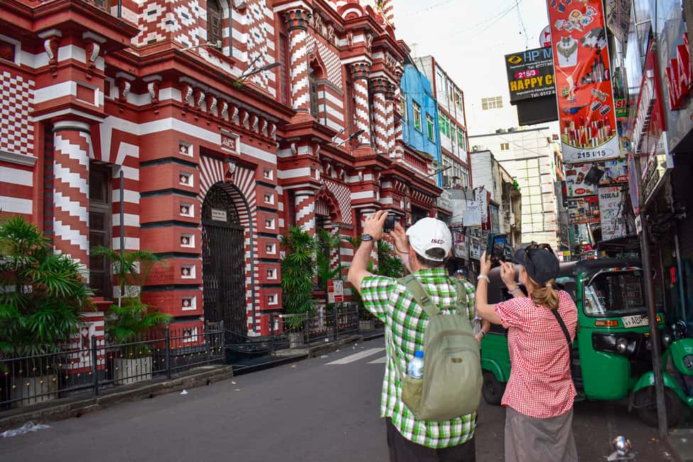 Colombo: private city tour from Negombo with hotel transfers - The Hindu Kovil Start: Timing Rules You Should Not Ignore