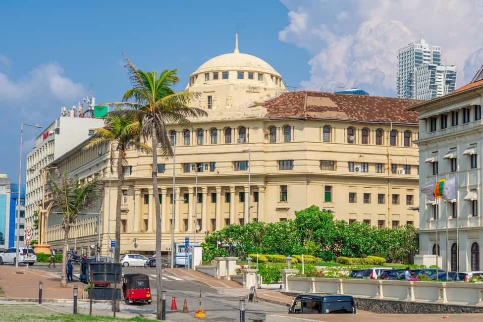 Colombo: private city tour from Negombo with hotel transfers - Independence Square at Cinnamon Gardens: History Meets Current Affairs