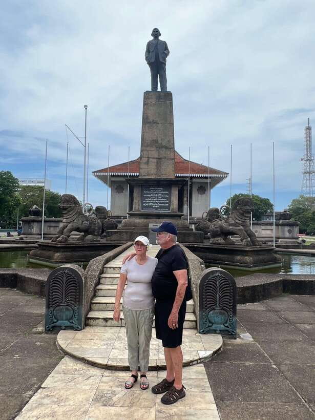 Colombo: Private City Tour with Local Food Tour by Tuk-Tuk - Tea Tasting at Tea Triumph: How to Think About Ceylon Tea
