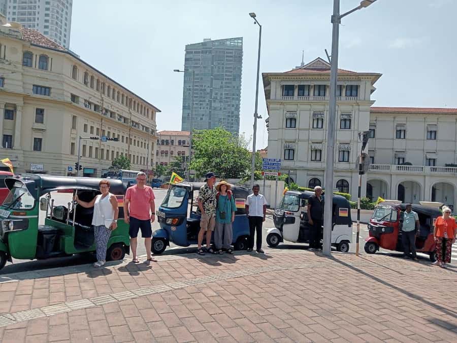 Colombo: Private Guided Tour of the City by Tuk-Tuk - Key things to know before you ride