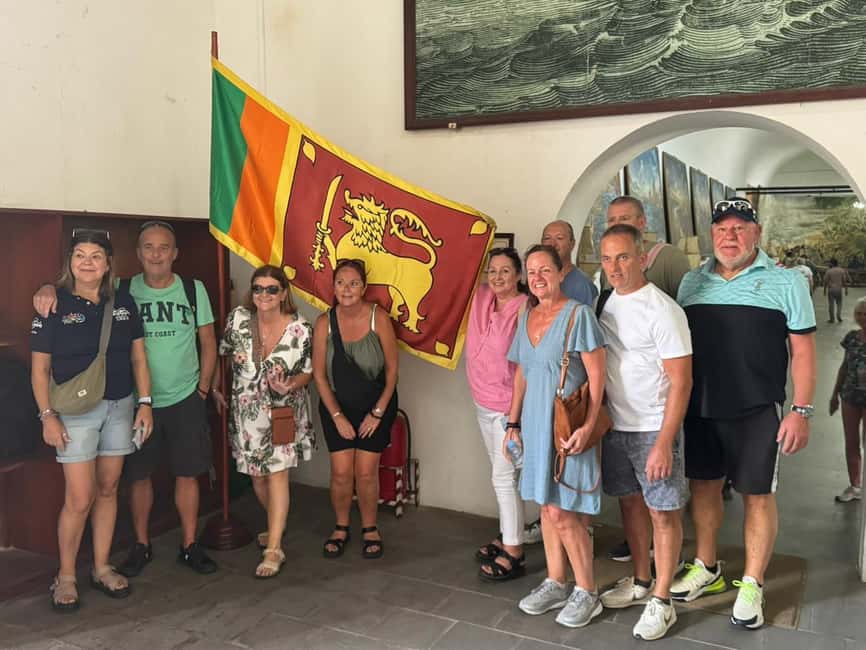 Colombo: Private Tuk-Tuk City Tour with Guide & All Tickets - Colombo Port to the Lighthouse and Clock Tower: Coastal Photos Done Right