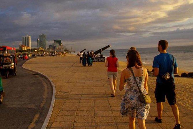 Colombo Sightseeing and Shopping Private Tour Including Lunch - Fort & Pettah and Independence Square: Shopping Meets City Power