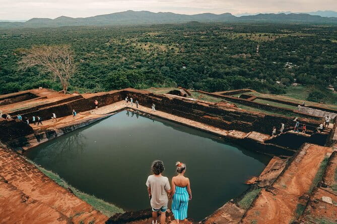 Colombo to Kandy Shuttle with Dambulla Sightseeing Tour - Key highlights you’ll feel right away