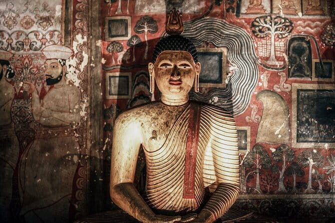 Colombo to Kandy Shuttle with Dambulla Sightseeing Tour - Sigiriya Rock Fortress: King Kassapa’s near-200m showpiece