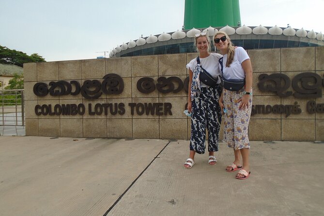 Colombo Tuk Tuk City Tour -Sightseeing Entry Fees & Food Included - Key Things You’ll Notice on This Tuk-Tuk Tour