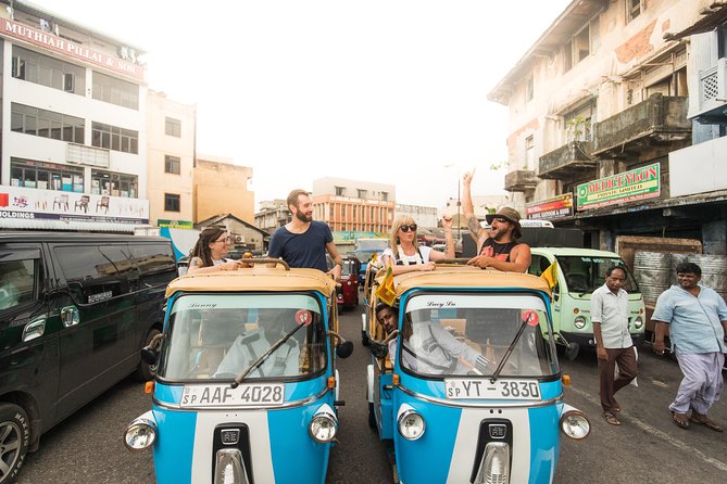 Colombo Tuk Tuk Safari - Food tastings and the tuk-tuk cooler: what you’re really paying for