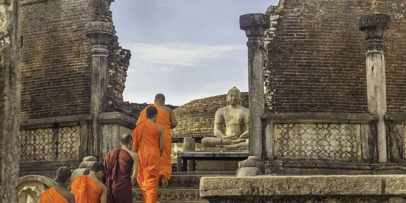 Day Trip to the Ancient Capital of Polonnaruwa From Colombo - The restaurant stops: how they help (and where they don’t)