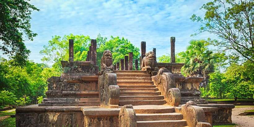 Day Trip to the Ancient Capital of Polonnaruwa From Colombo - Timing tips: how to enjoy Polonnaruwa instead of rushing it
