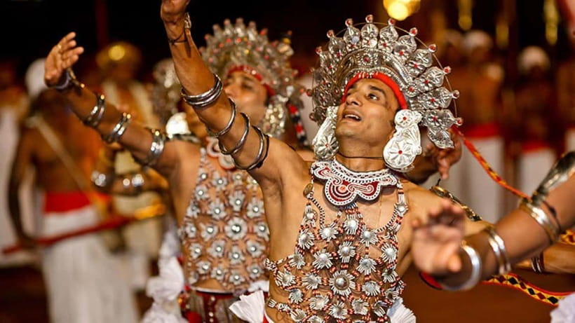 From Colombo: Kandy, Pinnawala and Tea Factory Full-Day Trip - Kandy’s UNESCO Tooth Relic: what makes it special and what you must wear