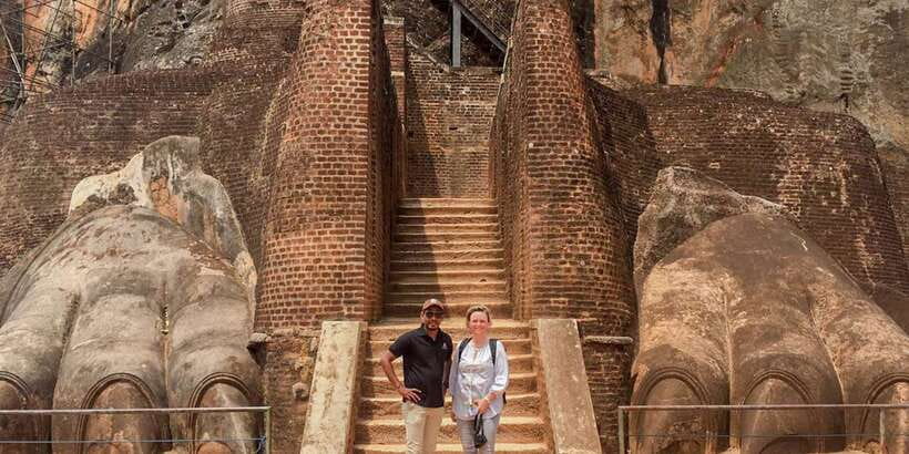From Colombo: Sigiriya and Dambulla Full-Day Private Tour - Dambulla Royal Cave Temple and Golden Temple: Buddha murals in five main caves