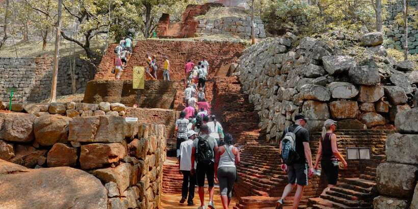 From Colombo: Sigiriya and Dambulla Full-Day Private Tour - Lunch and pacing: keeping the day from running you
