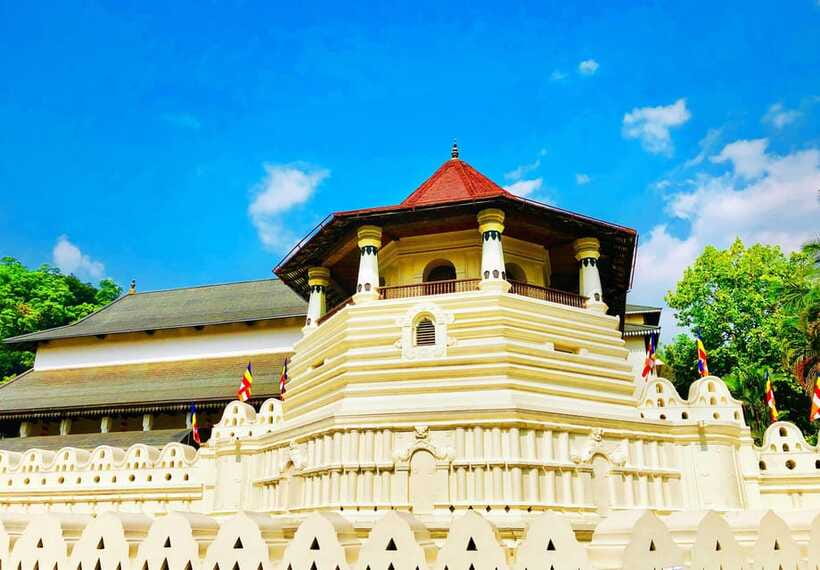 Full Coverage Kandy City Day Tour - Kandy cultural dance show from 5:00 to 6:00