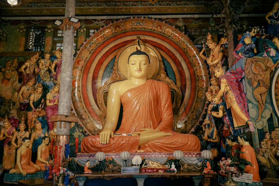 Negombo & Colombo: Full-Day Tour with Lunch - Spiritual Colombo: Gangaramaya Temple and what you’re really seeing