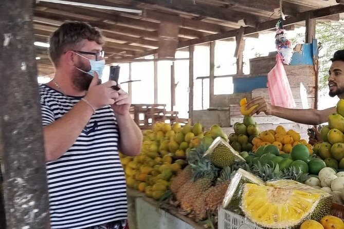 Negombo Express Food Tour with 7+ Tastings - Seafood Kottu Roti and Coconut Rotti: The Negombo Finale