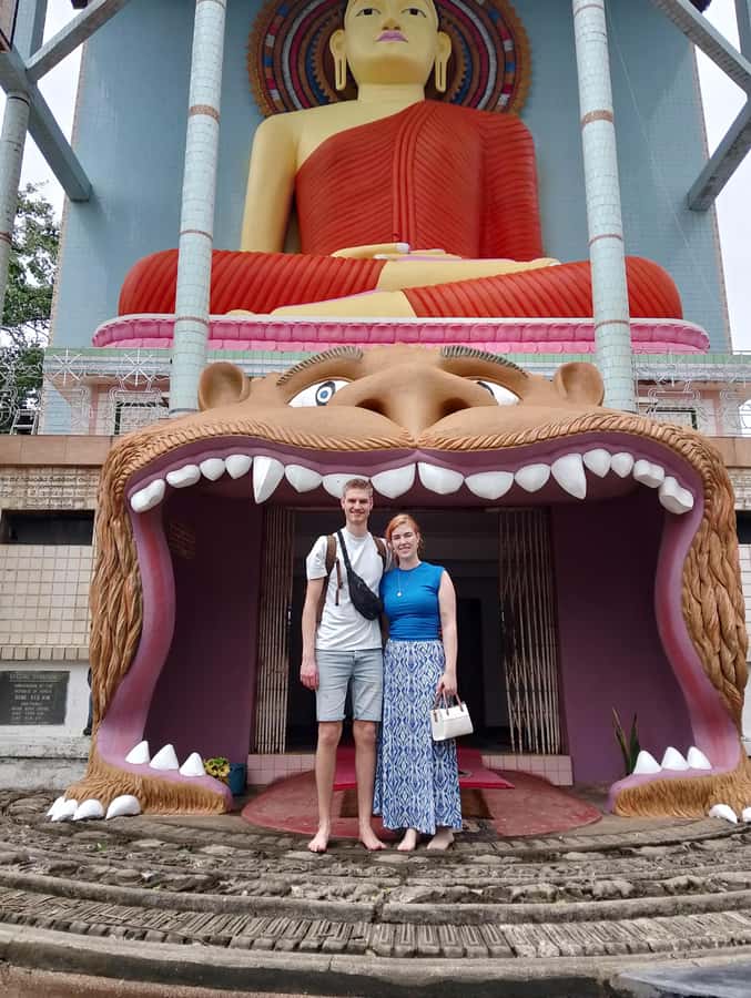 Negombo: Guided City Tour by Tuk Tuk with Hotel Pickup - Negombo Beach: sea breeze, golden sand, and a break from the streets