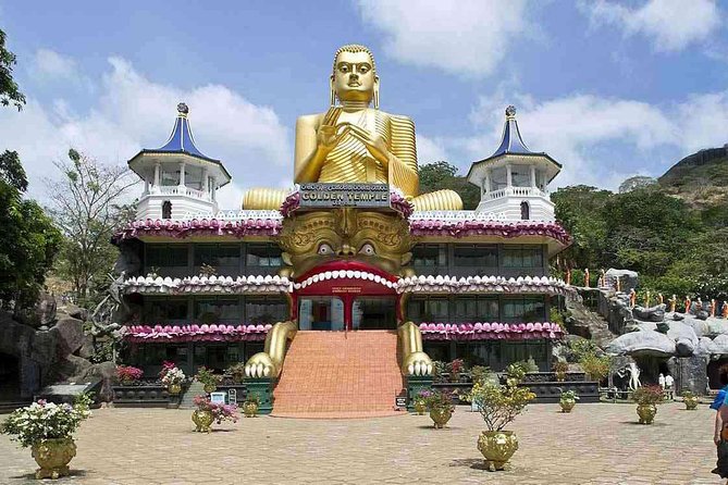 Sigiriya Rock and Dambulla Cave Temple Day Tour - Sigiriya Craft Village: A Hands-On Break From Caves and Rock