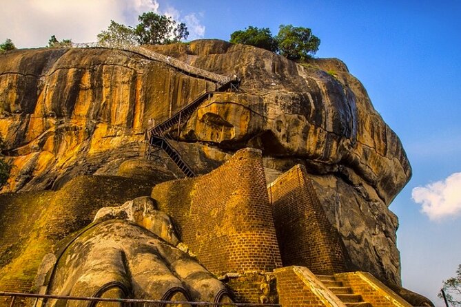 Sigiriya Rock & Cave Temple with Jeep Safari Private Day Trip - Getting there: pickup, the long day rhythm, and WiFi reality