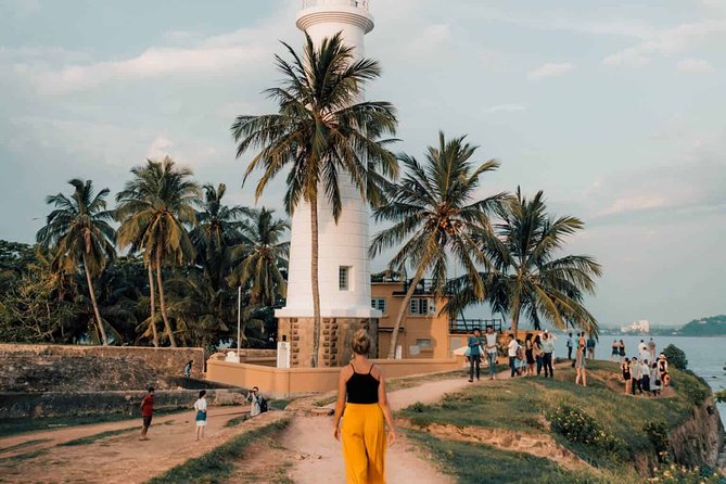 Southern Sri Lanka Sightseeing Day Trip From Colombo & Negombo - Lighthouse, Kalutara Bodhiya, and the Timing Reality of a Long Day