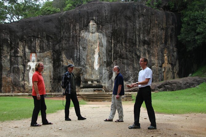 Sri Lanka 8 Tage 7 Nächte Tour mit privatem Fahrer - Why this private driver-and-vehicle setup matters in Sri Lanka