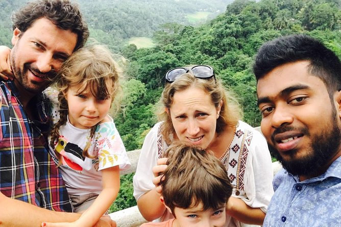 Sri Lanka classic tour 8 Days with private driver,vehicle and H/B accommodations - Minneriya safari drive: how to make elephant time work best