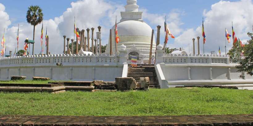 Sri Lanka Private 3-Day Cultural Tour, 5 UNESCO Sites - Minneriya Off-Road Jeep Safari: Wildlife Time That Fits the Schedule