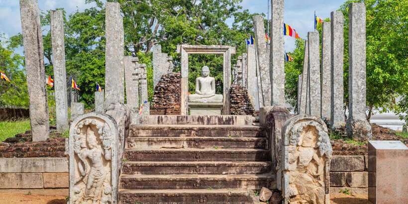 Sri Lanka Private 3-Day Cultural Tour, 5 UNESCO Sites - Day 3 Through Matale Spices to Dambulla and Kandy’s Tooth Temple