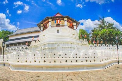 Sri Lanka Tour 06 Nights 07 Days with Hotels & Transport - A Practical Route: Negombo, the Cultural Triangle, Then the Coast