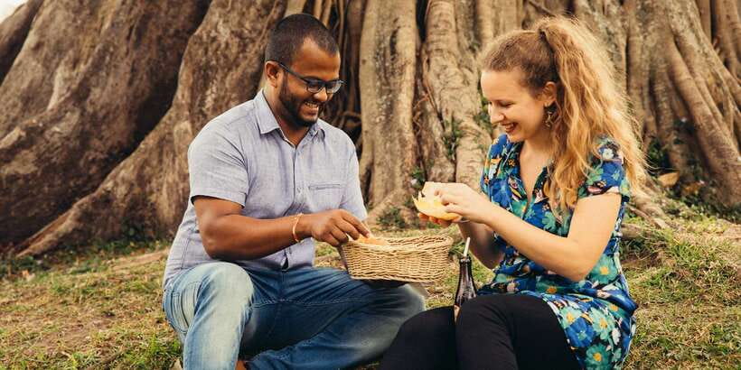 The True Essence of Colombo:Private Highlights & Hidden Gems - Breakfast-Style Snacks: Hoppers and Vegetable Roti Set the Local Tempo