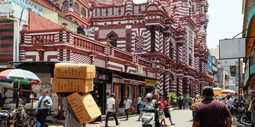 The True Essence of Colombo:Private Highlights & Hidden Gems - Markets, Cassava Chips, and the Banana Market: Where the City Feels Real