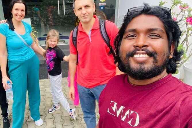 Transfer between Colombo (CMB) Airport and Galle Face Hotel - Price and Value: Why $16 Can Be a Smart Use of Your Budget