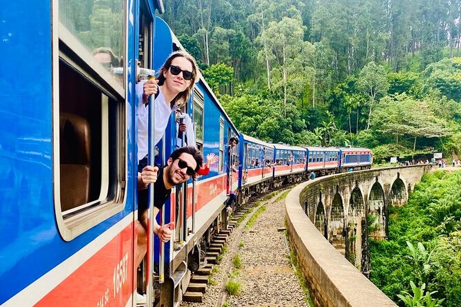 Ultimate 8-Day Sri Lanka Adventure: Private Guided Tour - Day 7 Whale Watching, Coconut Tree Hill, Turtle Conservation, and Galle Fort